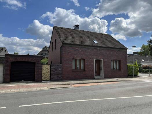 Einfamilienhaus zum Kauf provisionsfrei 338.000 € 9 Zimmer 147 m² 623 m² Grundstück Asberg Moers 47441