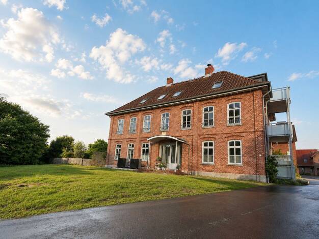 Wohnung zur Miete 1.576 € 5 Zimmer 137 m² EG Hansfelder Hof 1 Hamberge 23619