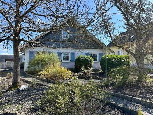 Bungalow zum Kauf provisionsfrei 329.000 € 5 Zimmer 145 m² 2.100 m² Grundstück Gisingen Wallerfangen / Gisingen 66798