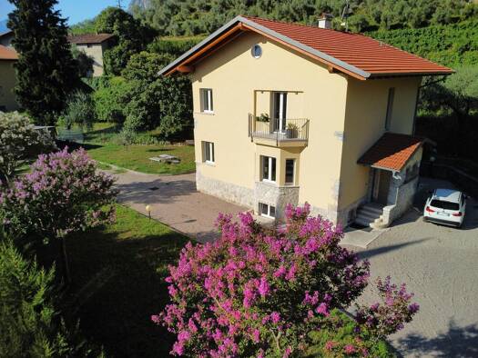 Villa zum Kauf 3 Zimmer 250 m² 1.200 m² Grundstück Via Nuova 1 Riva del Garda 38066