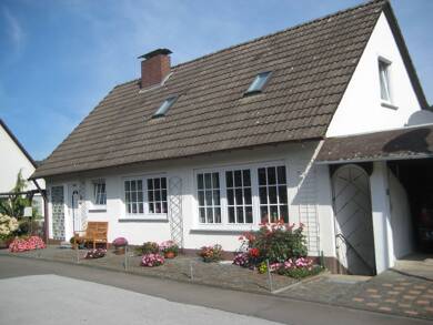 Einfamilienhaus zum Kauf 249.000 € 6 Zimmer 112,8 m² 816 m² Grundstück Heggen Finnentrop 57413