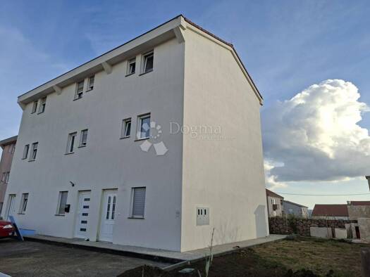 Wohnung zum Kauf 350.000 € 3 Zimmer 94 m² 2 Geschosse Maslenica, Jasenice Jasenice 23243