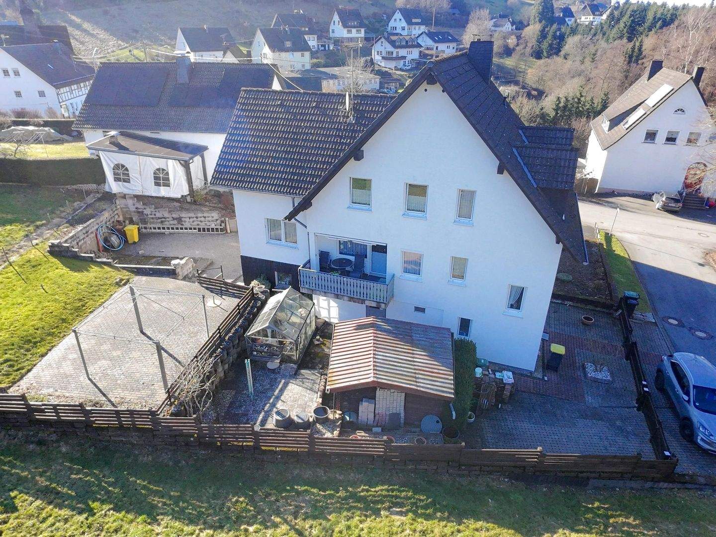 Immobilie in Kirchhundem - Zwei Immobilien. Eine außergewöhnliche Gelegenheit. - Bild 2