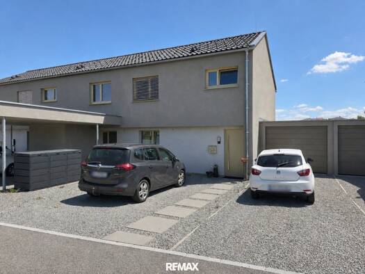 Reihenmittelhaus zum Kauf 425.000 € 4 Zimmer 106 m² 284,9 m² Grundstück frei ab 01.10.2026 Prambachkirchen 4731