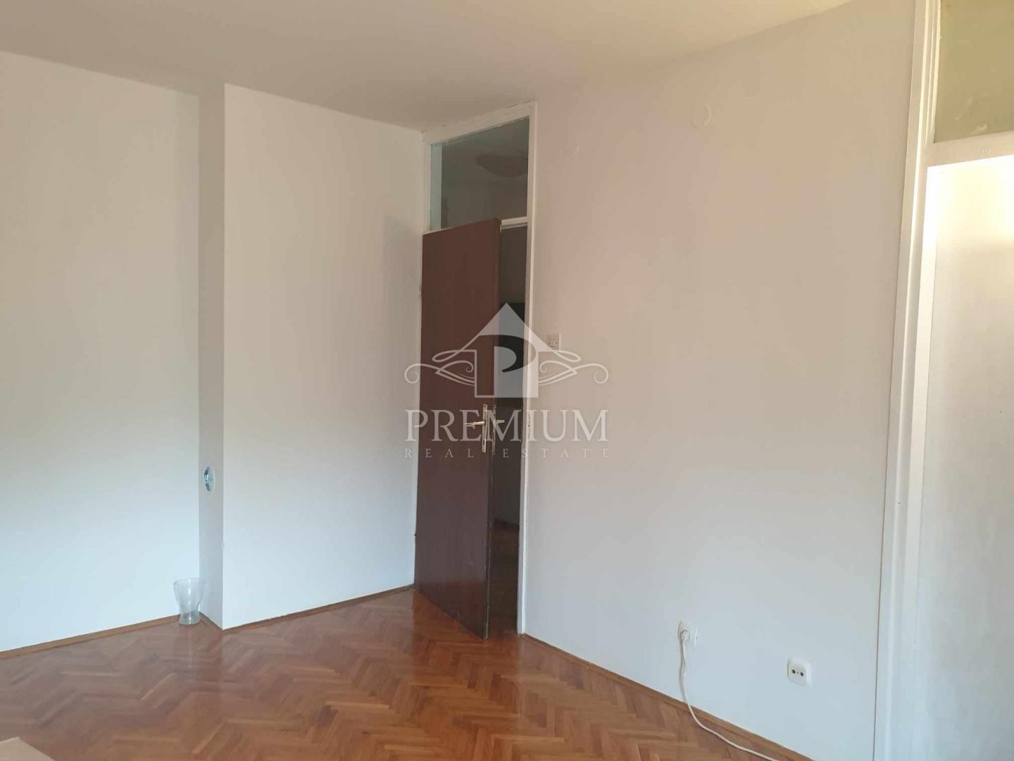 Wohnung zum Kauf 115.000 € 2 Zimmer 43 m²<br/>Wohnfläche 3.<br/>Geschoss Center