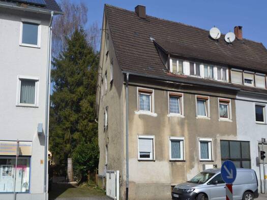 Mehrfamilienhaus zum Kauf 315.000 € 9 Zimmer 210 m² frei ab sofort Tuttlingen Tuttlingen 78532