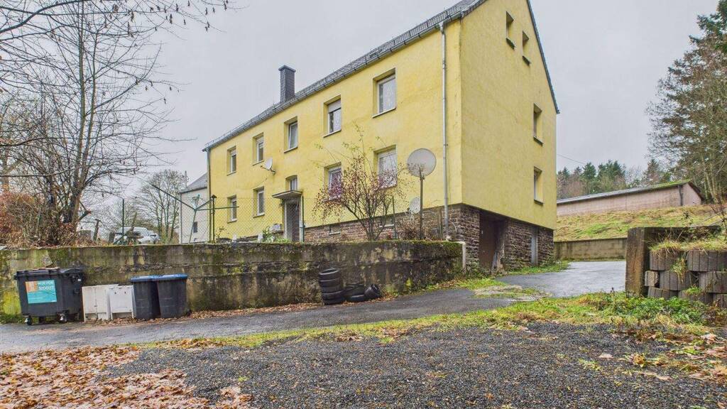 Mehrfamilienhaus zum Kauf 235.000 € 23 Zimmer 300 m² 1.640 m² Grundstück Hallschlag 54611