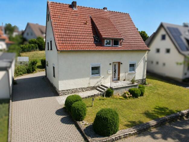 Einfamilienhaus zum Kauf 99.000 € 7 Zimmer 130 m² Bosseborn Höxter 37671