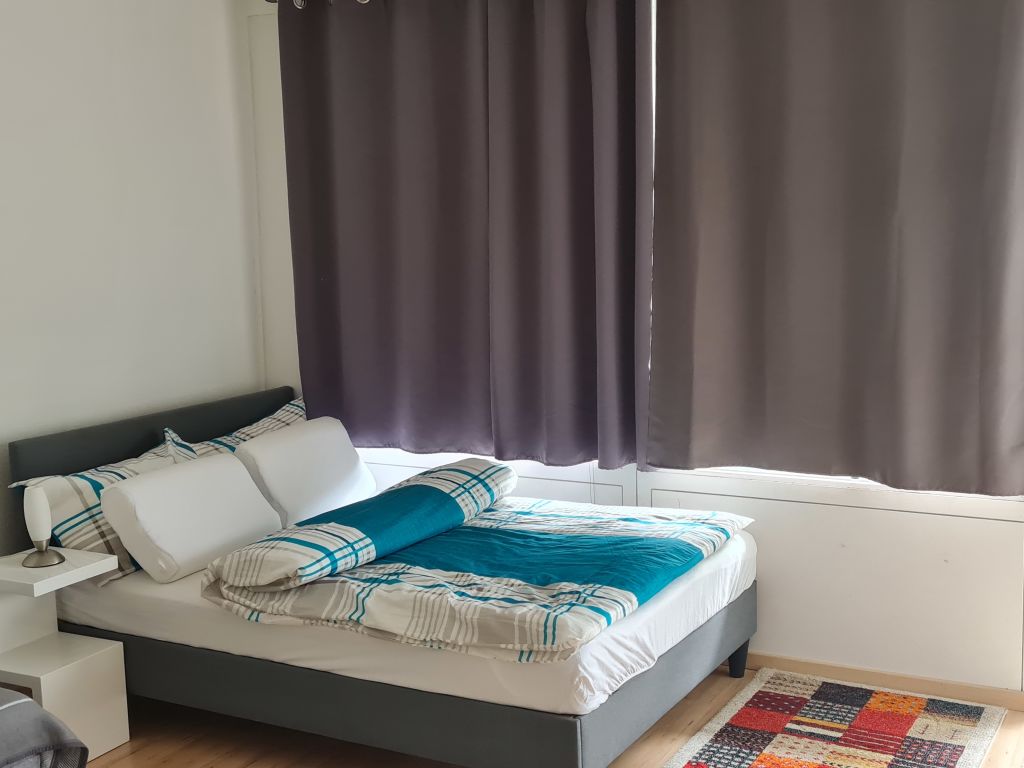 Wohnung zur Miete Wohnen auf Zeit 1.177 € 1 Zimmer 34 m²<br/>Wohnfläche ab sofort<br/>Verfügbarkeit Niederborn straße Eckenheim Frankfurt am Main 60435