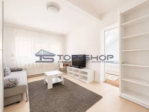 Wohnung zur Miete 650 € 2 Zimmer 32 m² 2. Geschoss Gornja Kustosija