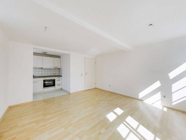 Wohnung zum Kauf 125.000 € 2 Zimmer 46,3 m² 1. Geschoss frei ab sofort Hessigheim 74394