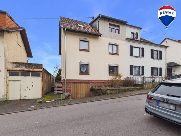 Doppelhaushälfte zum Kauf 229.000 € 9 Zimmer 179 m² 520 m² Grundstück Keuchingen Mettlach 66693