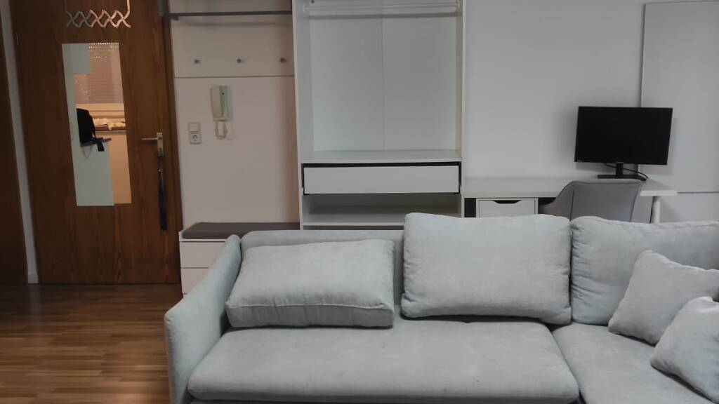 Terrassenwohnung zur Miete 590 € 1 Zimmer 42,7 m² EG frei ab sofort Canaleser Straße 44 Sersheim 74372