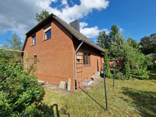 Einfamilienhaus zum Kauf provisionsfrei 199.000 € 8 Zimmer 170 m² 685 m² Grundstück frei ab sofort Faßberg Faßberg 29328