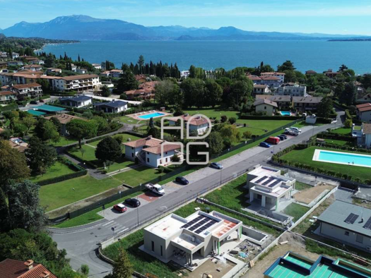 Villa zum Kauf 690.000 € 2 Zimmer 150 m² 430 m² Grundstück Via Marconi Padenghe sul Garda 25080