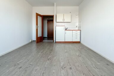 Wohnung zur Miete 158 € 1 Zimmer 25 m² 8. Geschoss Brückenstraße 2 Zentrum Chemnitz 09111