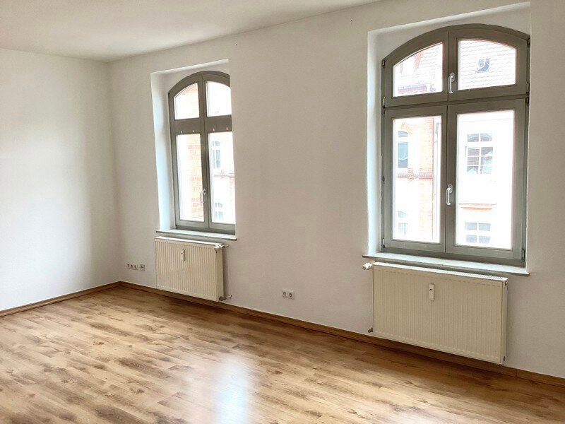 Wohnung zur Miete 650,02 € 4 Zimmer 99,2 m²<br/>Wohnfläche 2.<br/>Geschoss 17.10.2024<br/>Verfügbarkeit Kutzstr. 13 Helmholtzstraße Magdeburg 39112