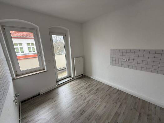 Studio zur Miete 399 € 3 Zimmer 71,6 m² 3. Geschoss Freiligrathstr. 19 Pölbitz Zwickau 08058