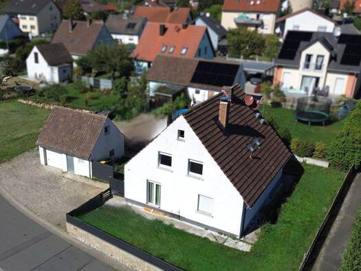 Mehrfamilienhaus zum Kauf 370.000 € 6 Zimmer 130 m² 473 m² Grundstück Kist 97270