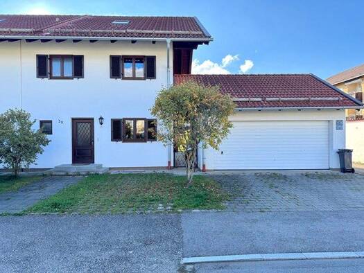Doppelhaushälfte zur Miete 2.300 € 5 Zimmer 151 m² 420 m² Grundstück frei ab 01.01.2026 Höhenkirchen Höhenkirchen-Siegertsbrunn 85635
