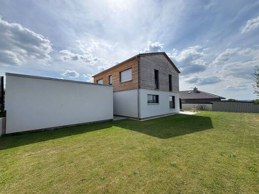 Einfamilienhaus zum Kauf 399.000 € 5 Zimmer 163 m² 701 m² Grundstück Tirschenreuth 95643