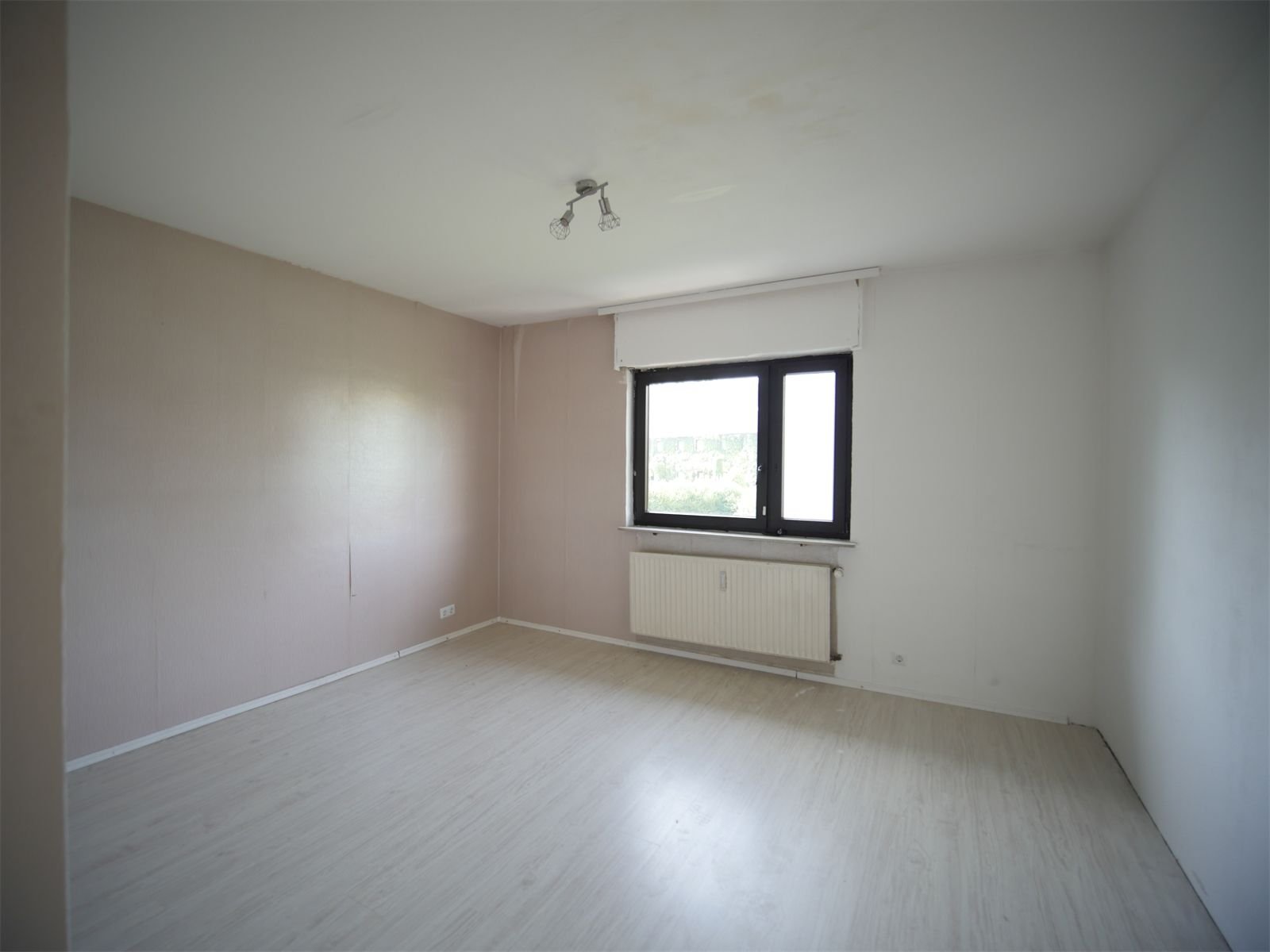 Wohnung zum Kauf 105.000 € 3,5 Zimmer 98 m²<br/>Wohnfläche 1.<br/>Geschoss Elversberg Spiesen-Elversberg 66583