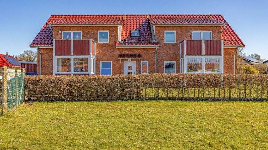 Haus zum Kauf 595.000 € 8 Zimmer 225 m² 652 m² Grundstück Süderbrarup 24392