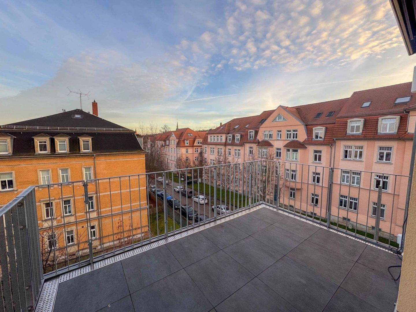 Property thumbnail 3