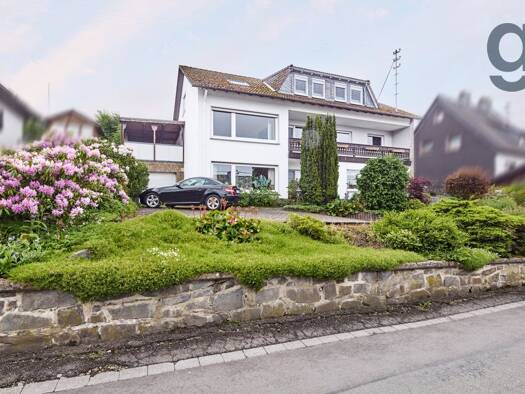 Mehrfamilienhaus zum Kauf provisionsfrei 329.500 € 12 Zimmer 310 m² 931 m² Grundstück Halberbracht Lennestadt 57368