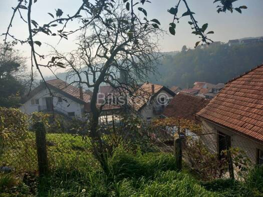 Einfamilienhaus zum Kauf 280.000 € 8 Zimmer 200 m² 350 m² Grundstück Zagreb 10000