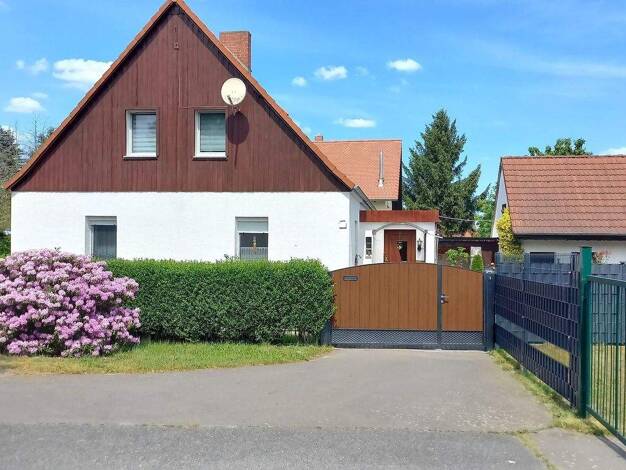 Einfamilienhaus zum Kauf 125.000 € 3,5 Zimmer 100 m² 604 m² Grundstück frei ab 26.06.2026 Schwarzkollm Hoyerswerda 02977