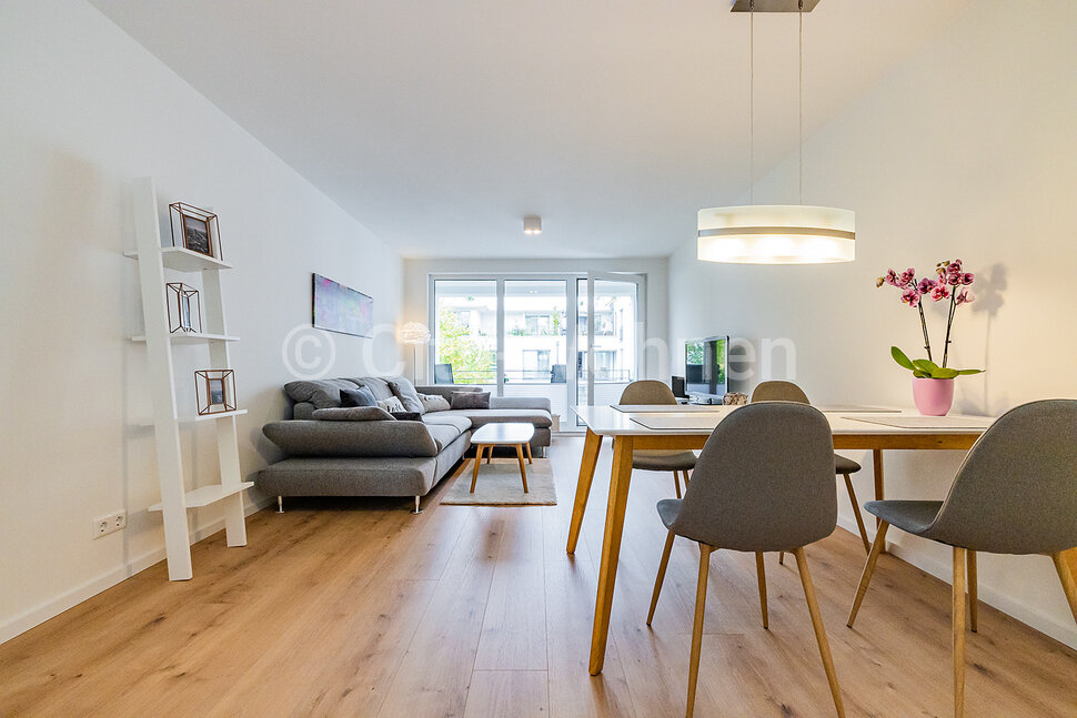 Wohnung zur Miete Wohnen auf Zeit 2.190 € 2 Zimmer 65 m²<br/>Wohnfläche 01.12.2024<br/>Verfügbarkeit Alte Wöhr Barmbek - Nord Hamburg 22307