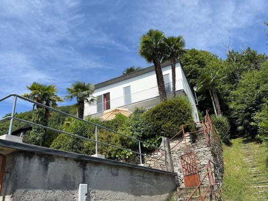 Haus zum Kauf 400.000 € 5 Zimmer 100 m² 300 m² Grundstück frei ab sofort Oggebbio 28822