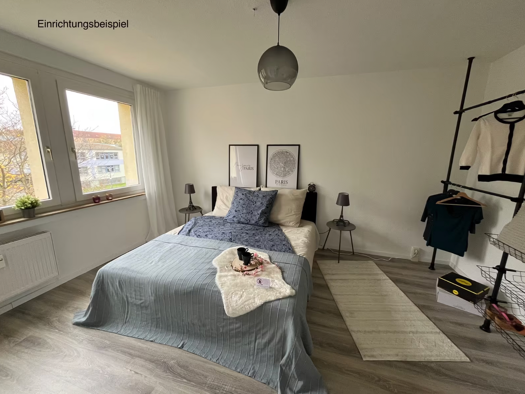 Wohnung zur Miete 300 € 2 Zimmer 47,2 m² 3. Geschoss frei ab sofort Erich-Weinert-Straße 2 Weißenfels 06667