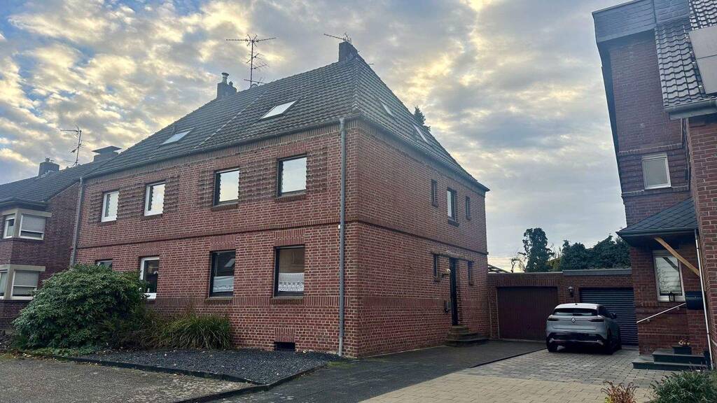 Doppelhaushälfte zum Kauf 319.000 € 4 Zimmer 129 m² 481 m² Grundstück Grefrath 47929