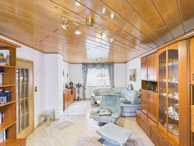 Einfamilienhaus zum Kauf 198.000 € 6 Zimmer 132 m² 975 m² Grundstück Bad Hersfeld 36251