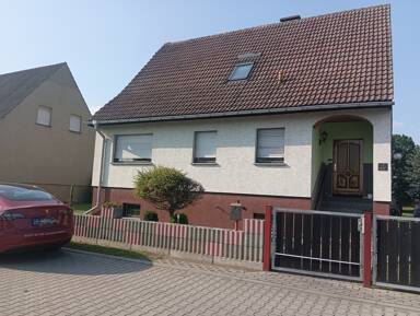 Einfamilienhaus zum Kauf 239.000 € 5 Zimmer 136 m² 2.496 m² Grundstück Tettau 01945