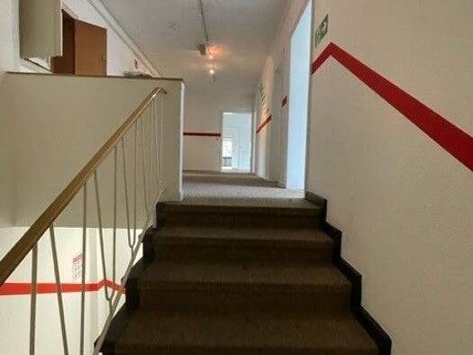 Büro zur Miete 750 € 9 Zimmer 223 m² Bürofläche Beeck Duisburg 47139