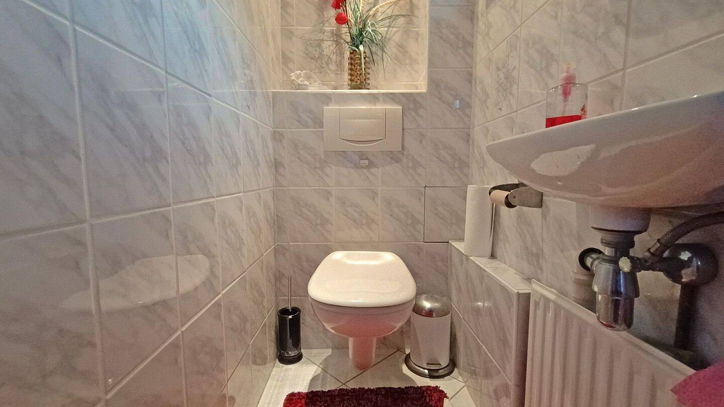 Property thumbnail 8