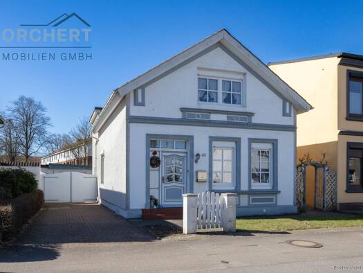 Einfamilienhaus zum Kauf provisionsfrei 335.000 € 3 Zimmer 107,4 m² 621 m² Grundstück Elmshorn 25337