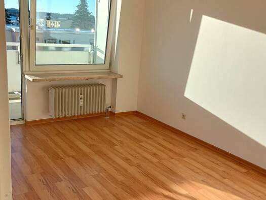 Wohnung zur Miete 1.100 € 2 Zimmer 55 m² Geschoss 4/5 frei ab 15.03.2026 Germering 82110