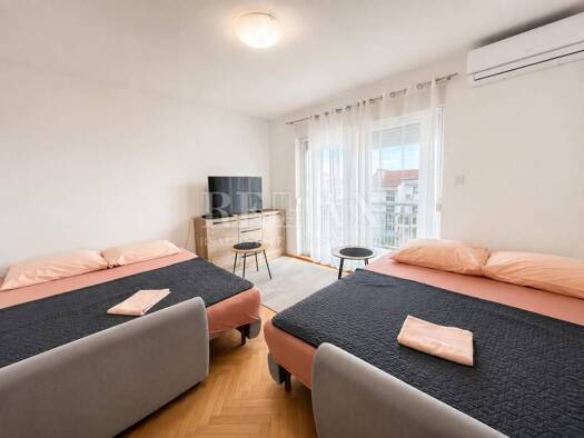 Wohnung zum Kauf 260.000 € 3 Zimmer 73 m² 1. Geschoss Crikvenica Centar