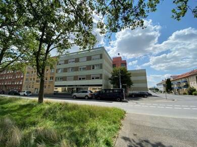 Wohnung zur Miete 650 € 3 Zimmer 81 m² 2. Geschoss frei ab sofort Stresemannstr. 11 Bergl Schweinfurt 97424