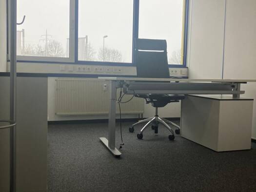 Büro zur Miete provisionsfrei 300 € 3 Zimmer 35 m² Bürofläche Lehr Ulm 89081