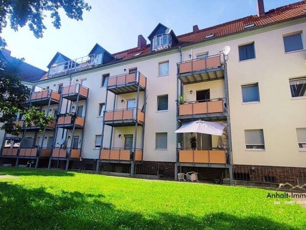 Wohnung zur Miete 296 € 2 Zimmer 37 m² EG Lessingstraße 22 Bitterfeld 06749