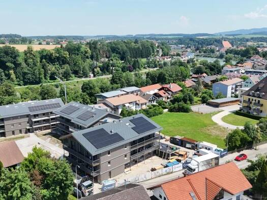 Wohnung zum Kauf - Neubau provisionsfrei 524.400 € 3 Zimmer 84,9 m² frei ab 01.10.2026 Tittmoninger Straße Laufen Laufen 83410