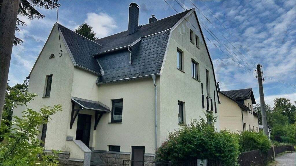 Mehrfamilienhaus zum Kauf 80.000 € 11 Zimmer 160 m² 690 m² Grundstück Rempesgrün Auerbach 08209