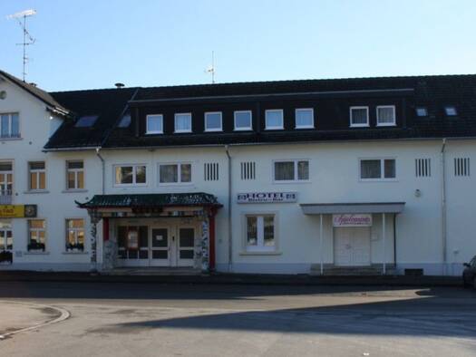 Hotel zum Kauf 850.000 € 17 Zimmer 519 m² Gastrofläche 1.877 m² Grundstück Jestetten Jestetten 79798