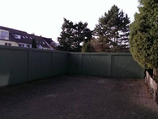 Garage zur Miete 65 € Bartholomäusstr. 21 Urbach Köln 51145
