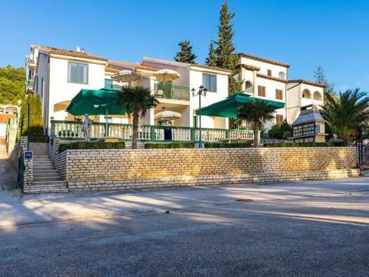 Einfamilienhaus zum Kauf 1.350.000 € 7 Zimmer 253 m² Murter 22000
